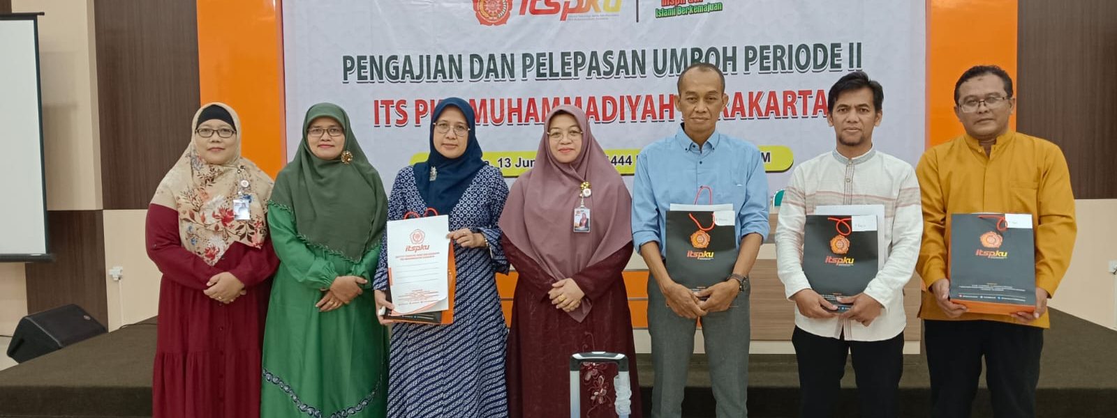 ITS PKU Muhammadiyah Berangkatkan Umroh Periode II