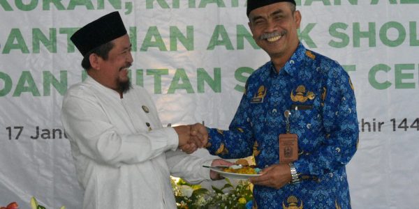 Ketua Baznas dan asisten sekda karanganyar