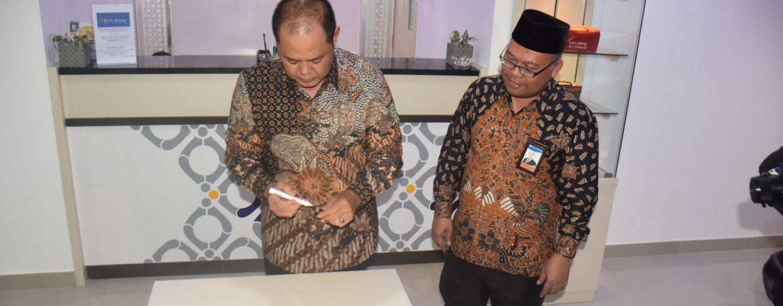 Bupati karanganyar bank jateng syariah