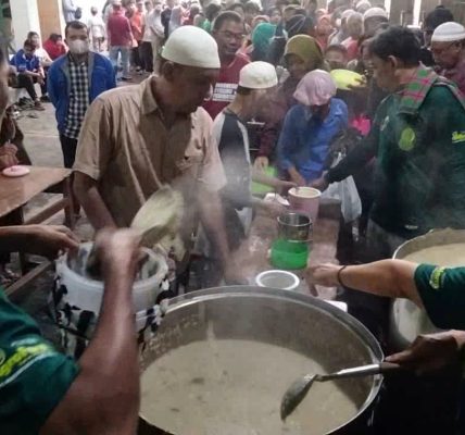 Bubur samin Masjid Darrusalam