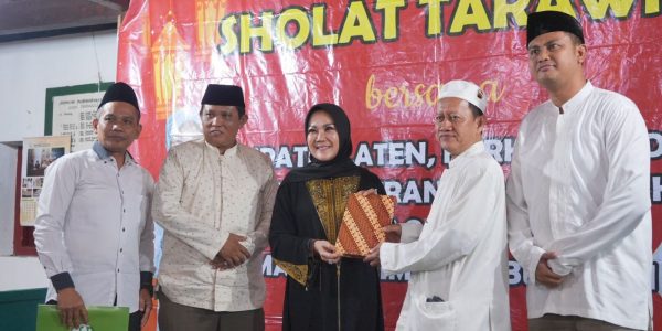 Bupati Klaten tarling di Masjid