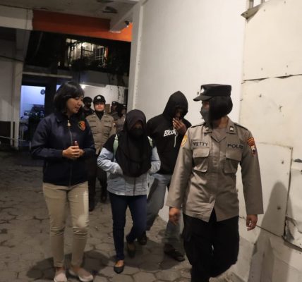 Polres Karanganyar di hotel