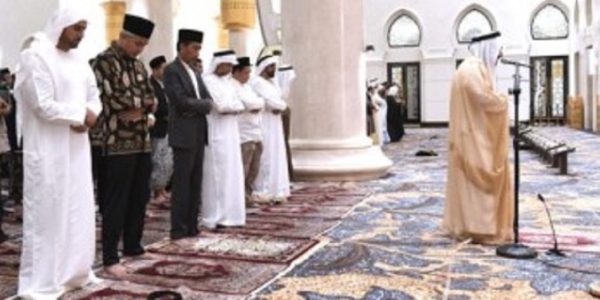 Presiden Joko Widodo Shalat Tarawih