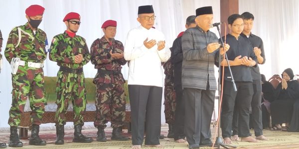 Amin Rais melayat di Rozak Rais