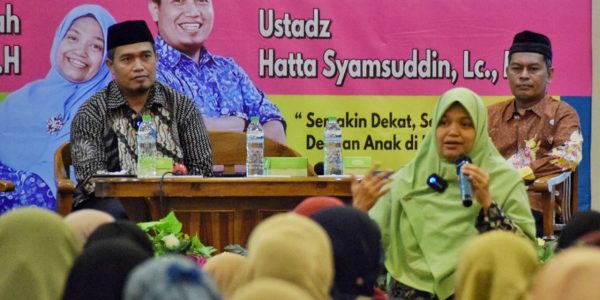 Hatta Syamsudin dan Vida