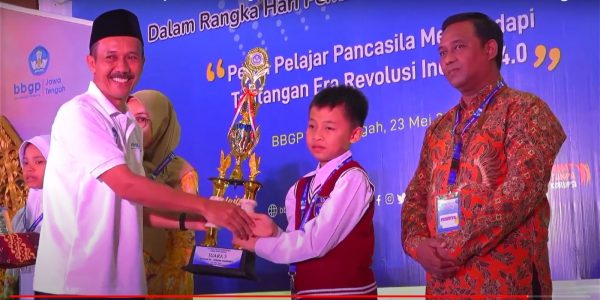Siswa SD Muh 1 Surakarta Juara Tembang
