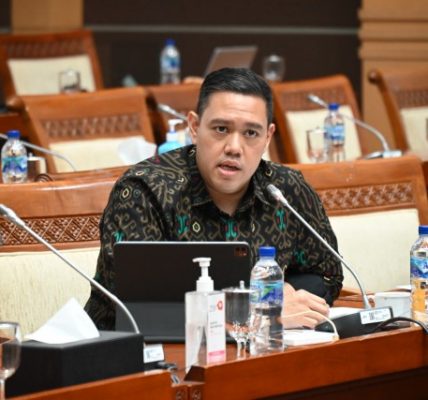 Anggota Komisi I DPR RI Dave Akbarshah Fikarno