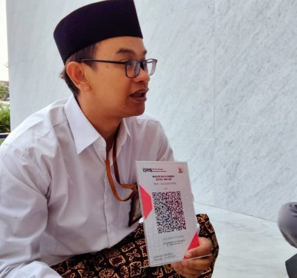 Munajat Direktur Operator Masjid Raya