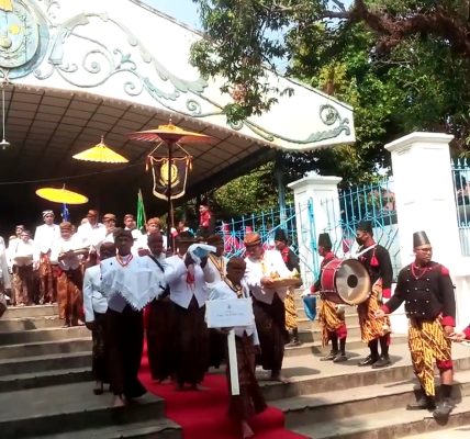 Keraton Kasunanan Gelar Wilujengan Sultan Agung