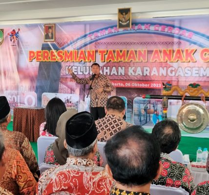 Teguh resmikan taman cerdas anak