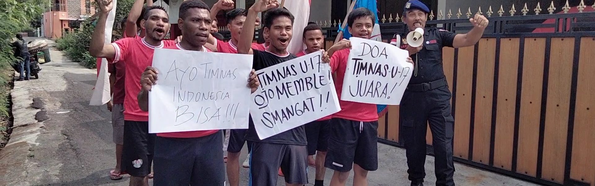 Mahasiswa Akbara dukung timnas