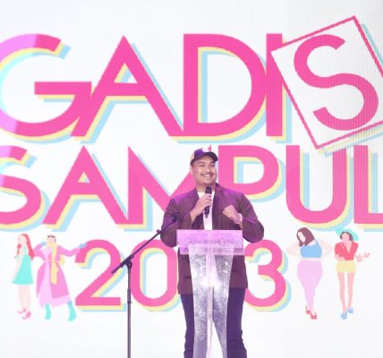 Menpora Dito Gadis Sampul