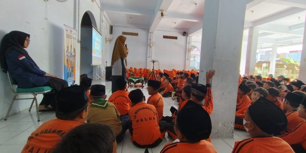 Siswa SD Muh Palur galang dana