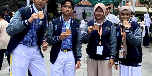 Siswa SMP Muh PK juara