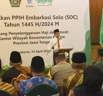 Sekda Sumarno Dipelantikan PPIH Embarkasi Solo