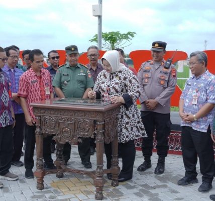 Bupati Sragen resmikan taman Mangkubumi