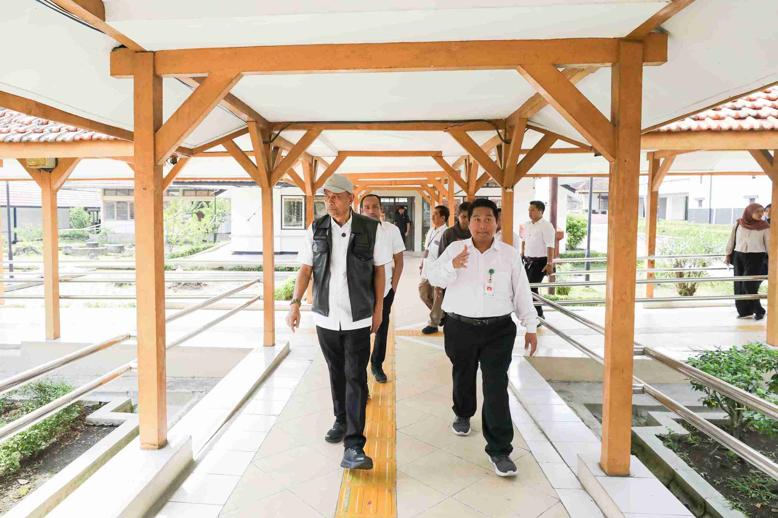 Wamensos Cek Lokasi Sekolah Rakyat di Solo